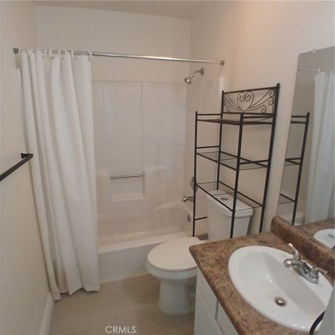 509 E Avenue Q-2 B, Palmdale, CA 93550