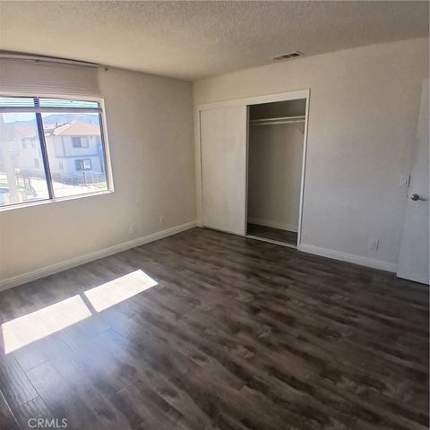 509 E Avenue Q-2 B, Palmdale, CA 93550