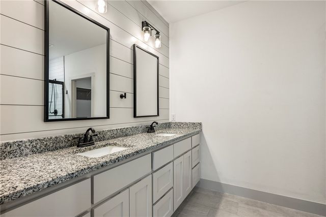 10 Brunswick Drive, Bella Vista, AR 72715