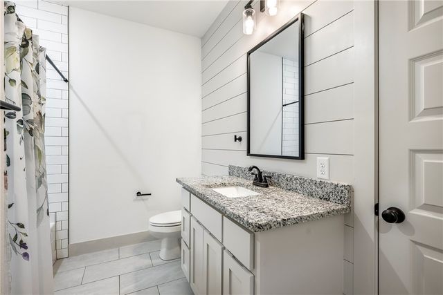 10 Brunswick Drive, Bella Vista, AR 72715