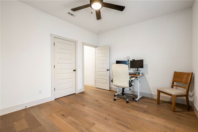 10 Brunswick Drive, Bella Vista, AR 72715