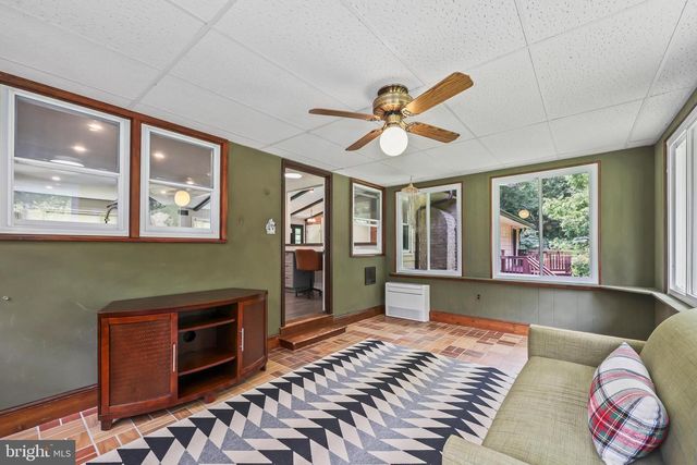 6916 HARVEY RD, Manassas, VA 20112