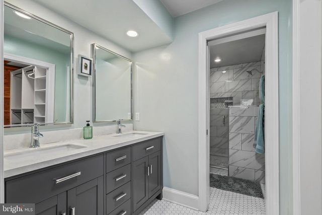 6916 HARVEY RD, Manassas, VA 20112