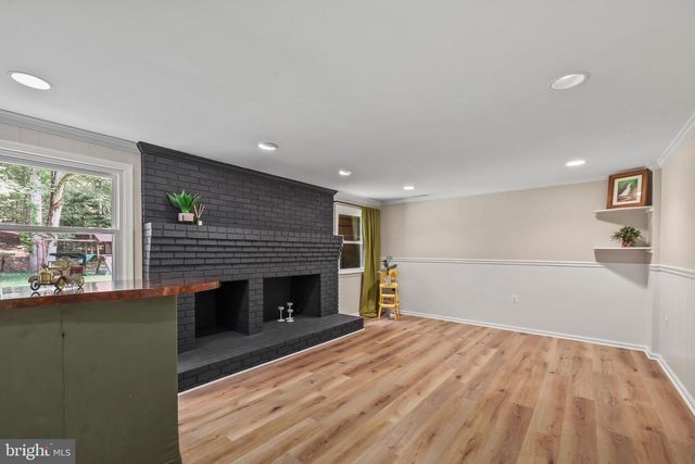 6916 HARVEY RD, Manassas, VA 20112