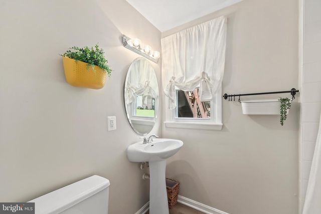 6916 HARVEY RD, Manassas, VA 20112