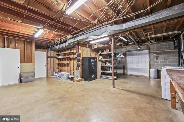 6916 HARVEY RD, Manassas, VA 20112