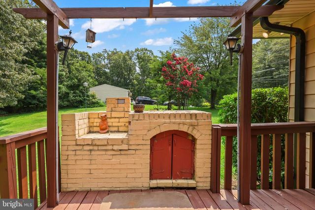 6916 HARVEY RD, Manassas, VA 20112
