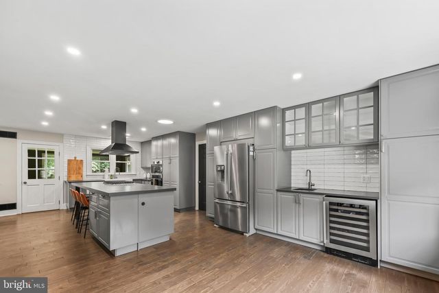 6916 HARVEY RD, Manassas, VA 20112