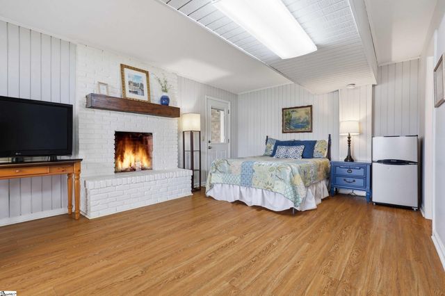 1709 Broadway Lake Road, Anderson, SC 29621