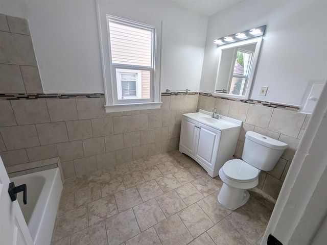6860 Appoline Street, Dearborn, MI 48126