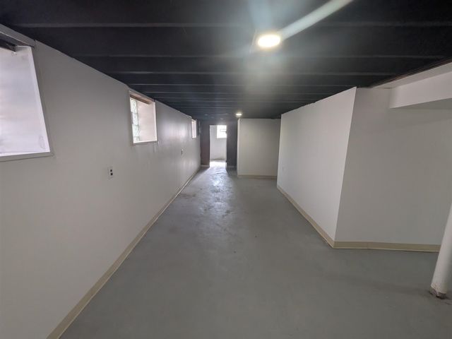 6860 Appoline Street, Dearborn, MI 48126