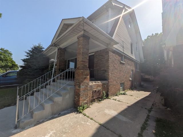 6860 Appoline Street, Dearborn, MI 48126