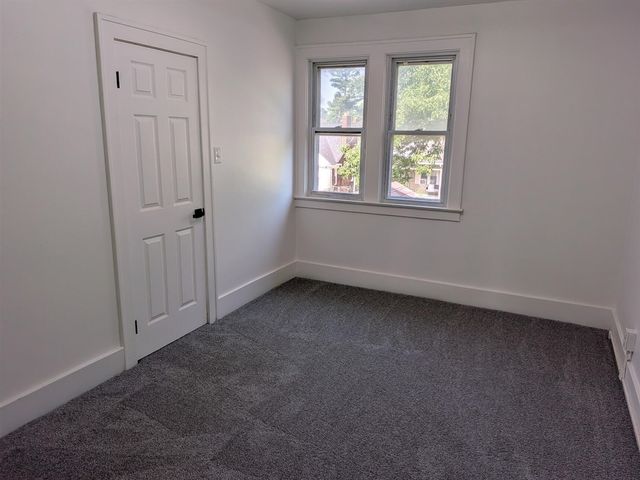 6860 Appoline Street, Dearborn, MI 48126