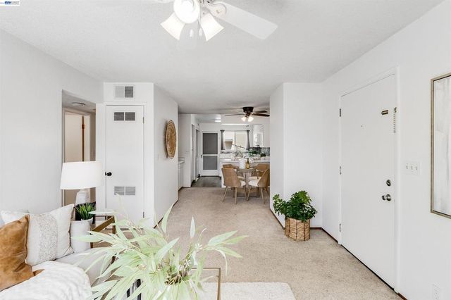 1851 Harrison St 15, Concord, CA 94520