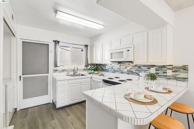 1851 Harrison St 15, Concord, CA 94520