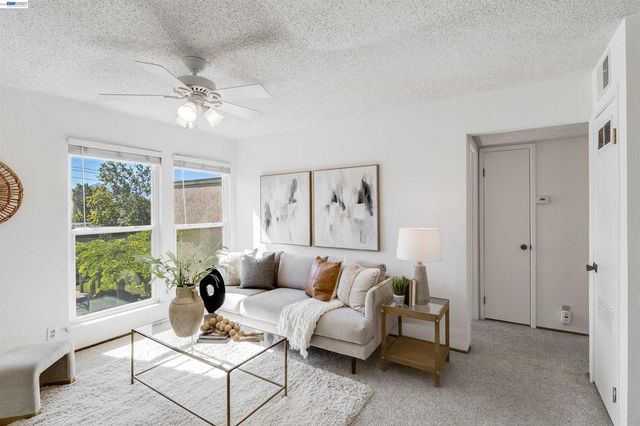 1851 Harrison St 15, Concord, CA 94520