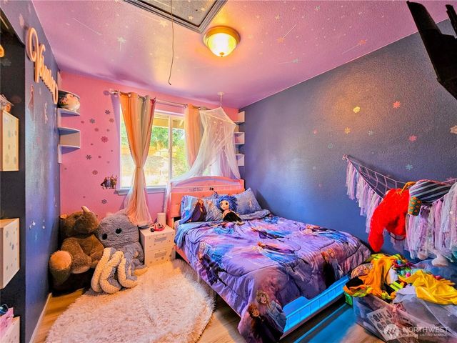 15427 40th Avenue E, Tacoma, WA 98446