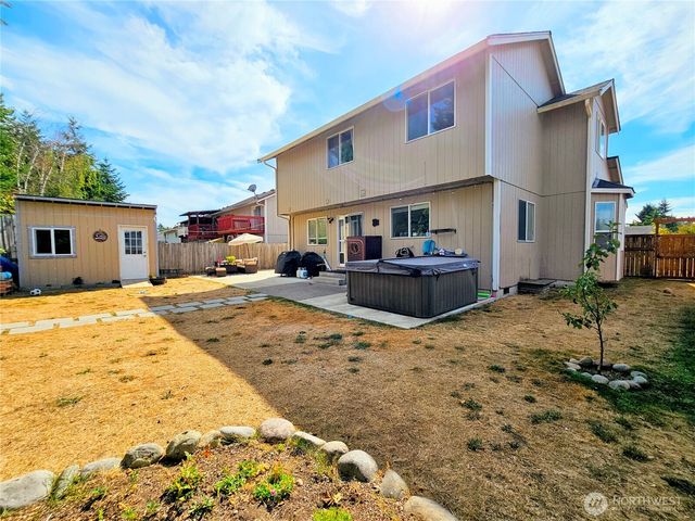 15427 40th Avenue E, Tacoma, WA 98446
