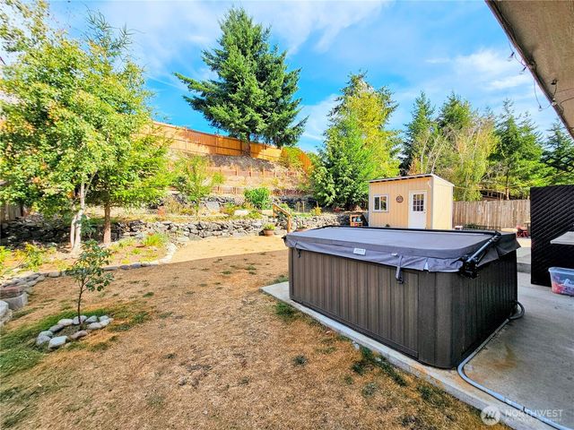15427 40th Avenue E, Tacoma, WA 98446