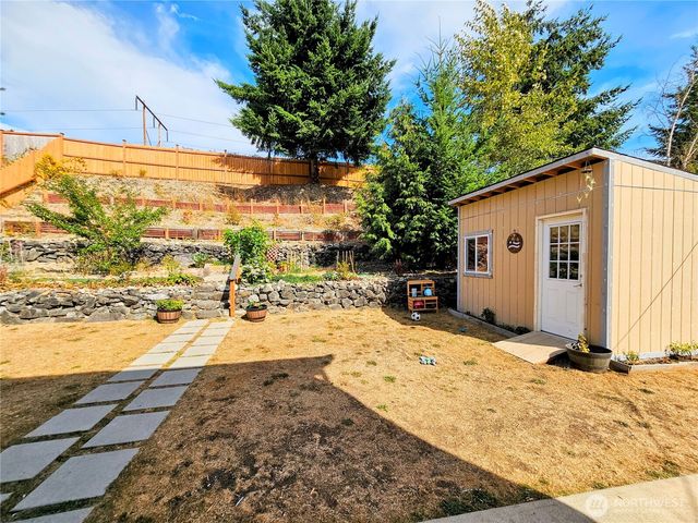 15427 40th Avenue E, Tacoma, WA 98446