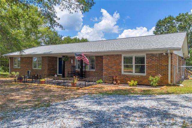 450 N Clarks Creek Road, Martin, GA 30557