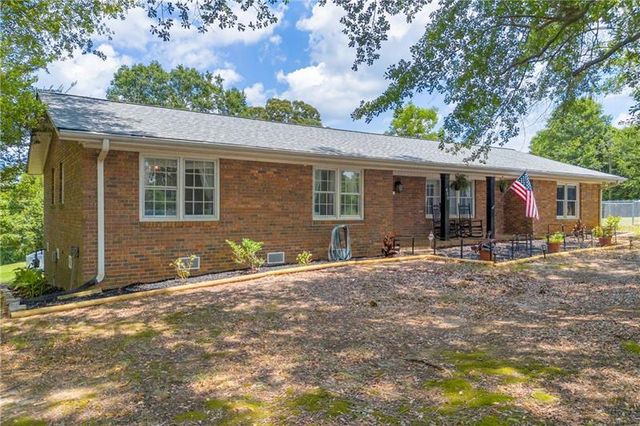 450 N Clarks Creek Road, Martin, GA 30557