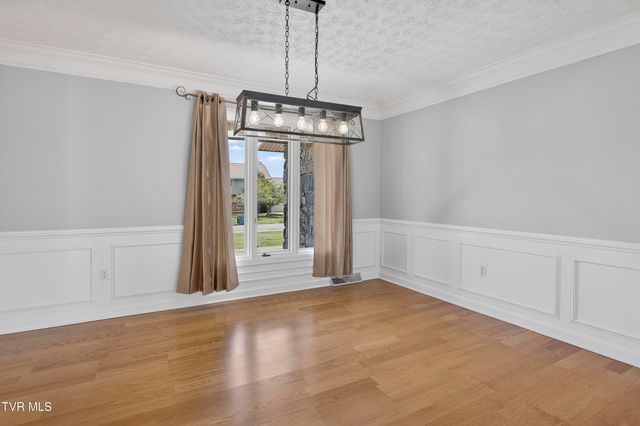 102 Sandpiper Circle, Kingsport, TN 37663