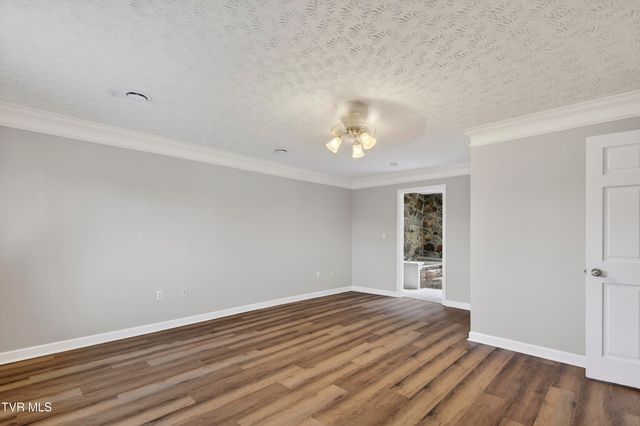 102 Sandpiper Circle, Kingsport, TN 37663