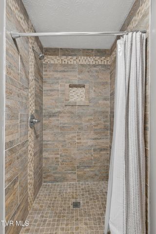 102 Sandpiper Circle, Kingsport, TN 37663