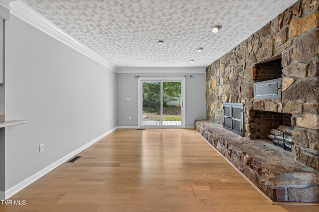 102 Sandpiper Circle, Kingsport, TN 37663