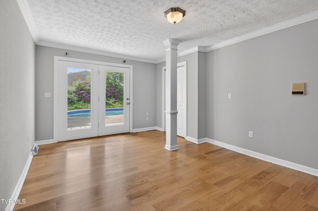 102 Sandpiper Circle, Kingsport, TN 37663