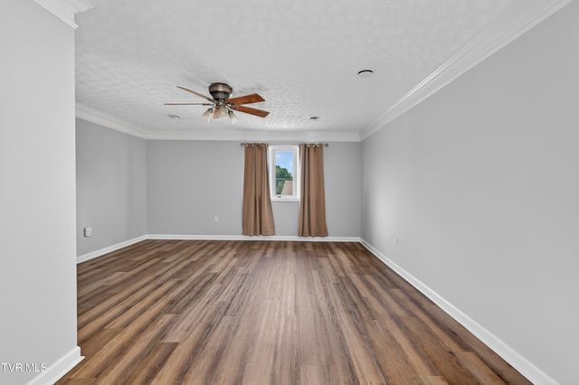 102 Sandpiper Circle, Kingsport, TN 37663