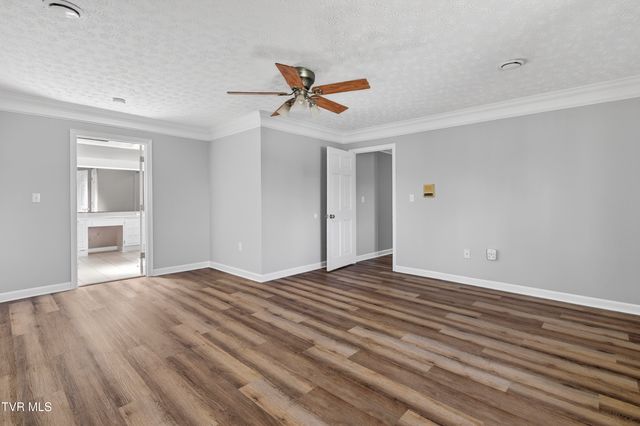 102 Sandpiper Circle, Kingsport, TN 37663