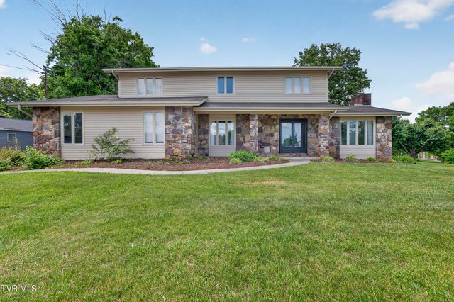 102 Sandpiper Circle, Kingsport, TN 37663