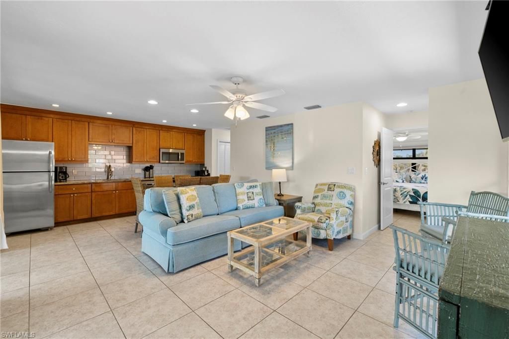 1811 Olde Middle Gulf DR 1, SANIBEL, FL 33957 — photo 4