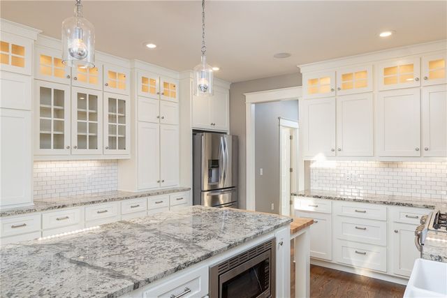 3751 E Spyglass Hill Drive, Fayetteville, AR 72701
