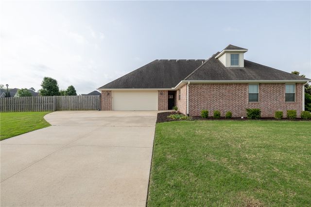 3751 E Spyglass Hill Drive, Fayetteville, AR 72701