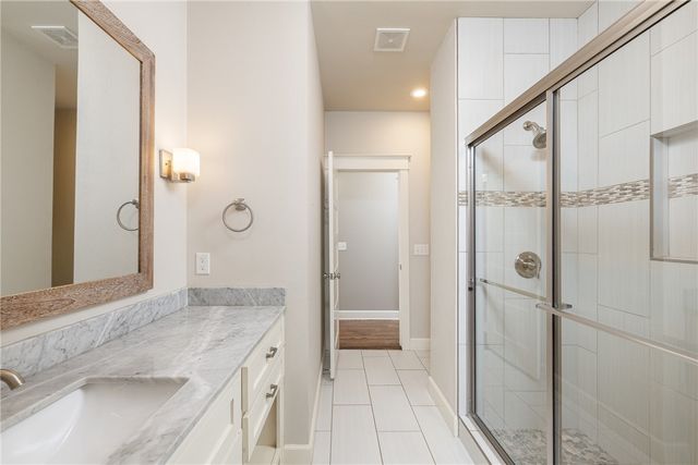 3751 E Spyglass Hill Drive, Fayetteville, AR 72701