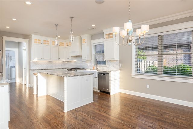 3751 E Spyglass Hill Drive, Fayetteville, AR 72701