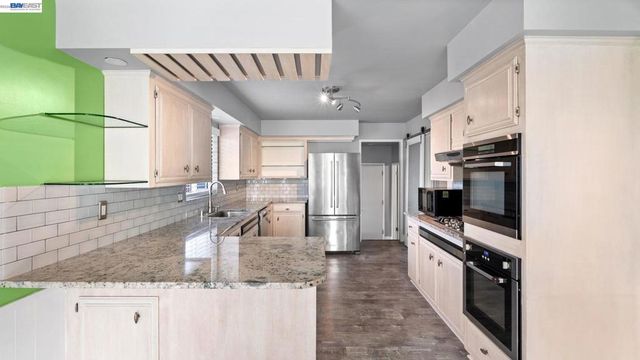 1269 1269 Gabriel Ct, San Leandro, CA 94577