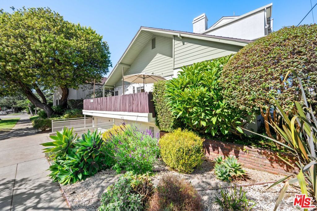 1315 Idaho Avenue, Santa Monica, CA 90403 — photo 2