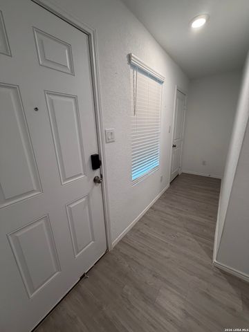 140 Payton, Marion, TX 78124