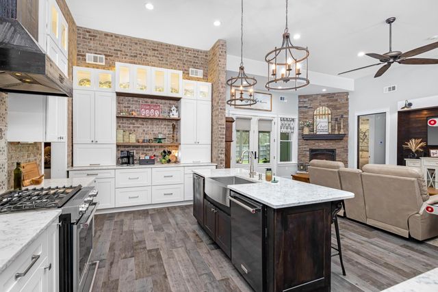 2101 MCWILLIAMS RD, Covington, TN 38019