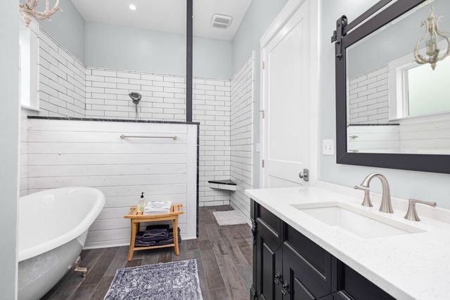 2101 MCWILLIAMS RD, Covington, TN 38019