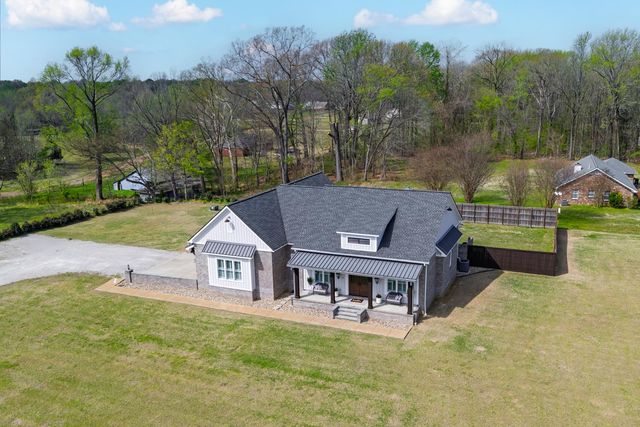 2101 MCWILLIAMS RD, Covington, TN 38019