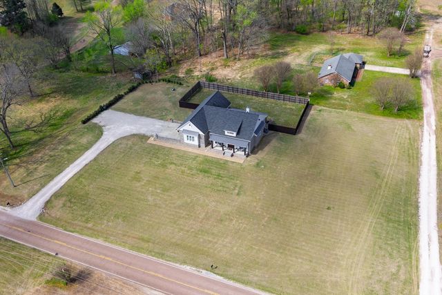 2101 MCWILLIAMS RD, Covington, TN 38019