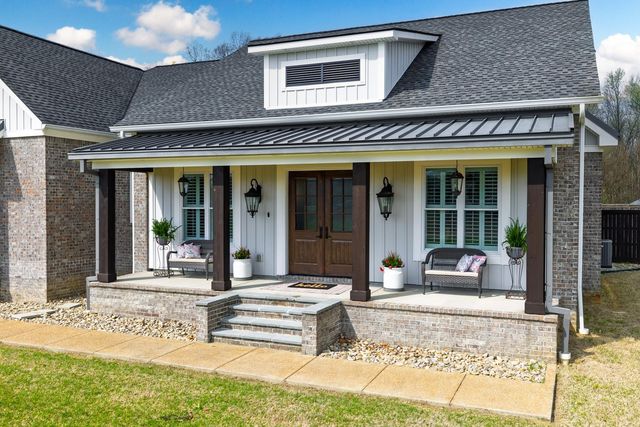 2101 MCWILLIAMS RD, Covington, TN 38019