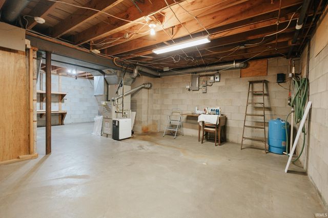 6900 W Franklin Road, Evansville, IN 47712