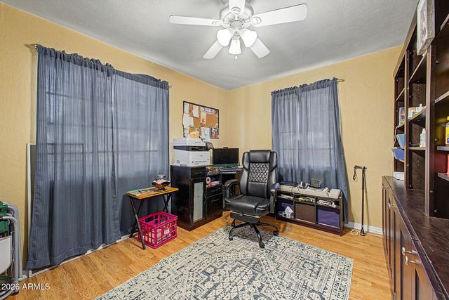 7420 N 58th Drive, Glendale, AZ 85301