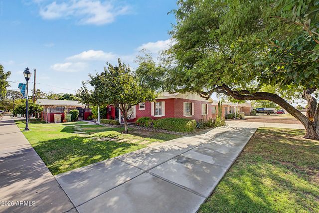 7420 N 58th Drive, Glendale, AZ 85301